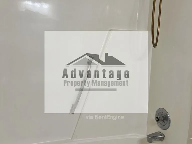 980 Ohara Dr — Photo 11
