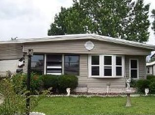 9585 Gray Fox Dr, Weeki Wachee, FL 34613