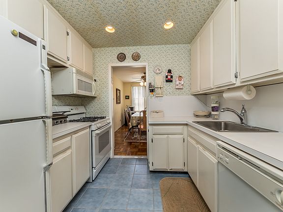 4th image of 1390 Broadway APT 113