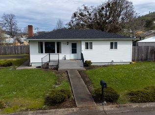 828 NE Church Ave, Roseburg, OR