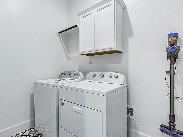 9903 Regal Bend Dr — Photo 23
