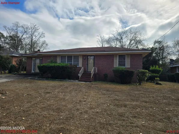 1820 Sussex Dr, Macon, GA 31206