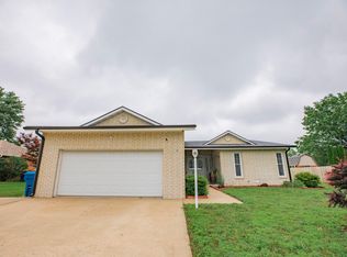 1603 W Northwood St, Bolivar, MO 65613