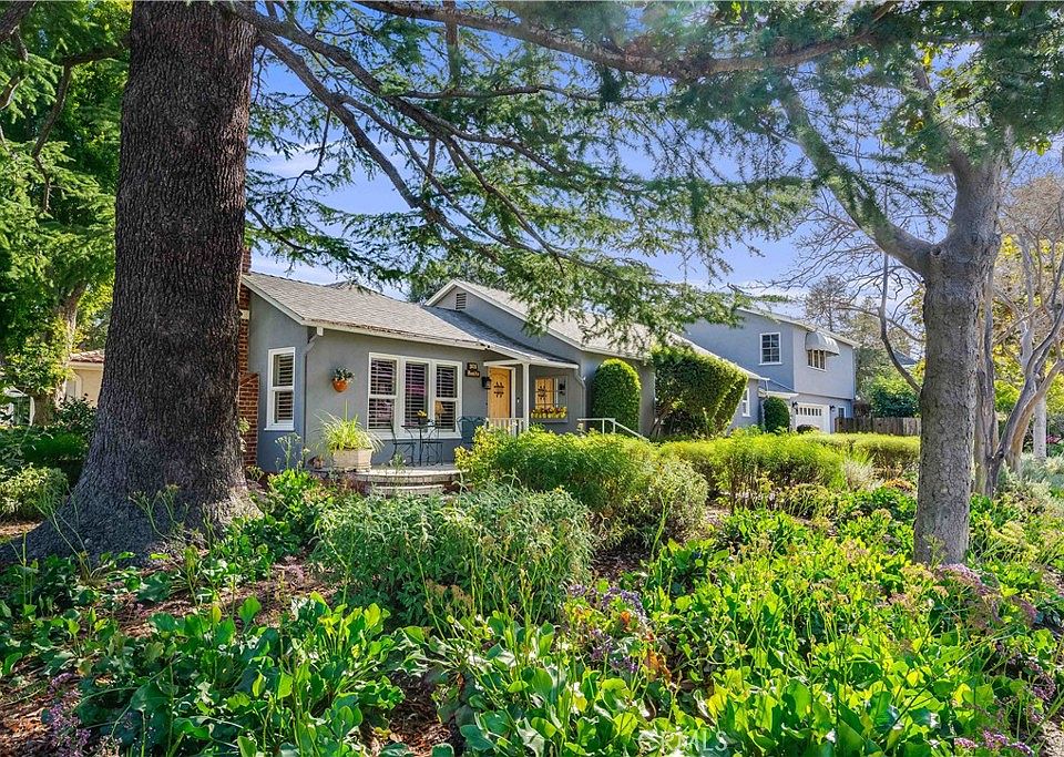1st image of 2020 Bonita Dr