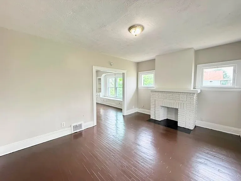 3454 E 118th St — Photo 38