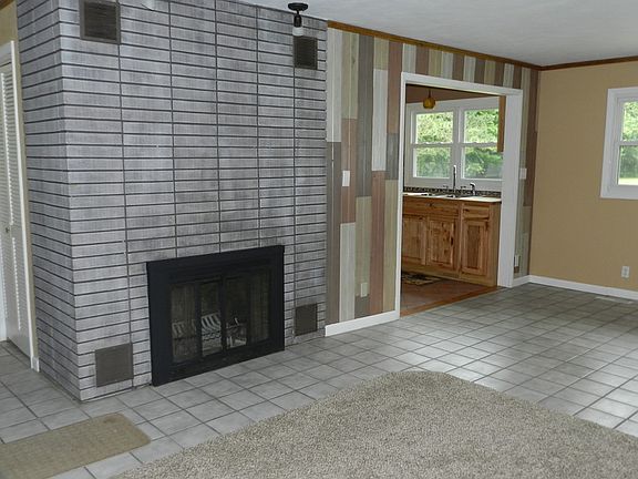 Open Floor Plan - Wood Burning