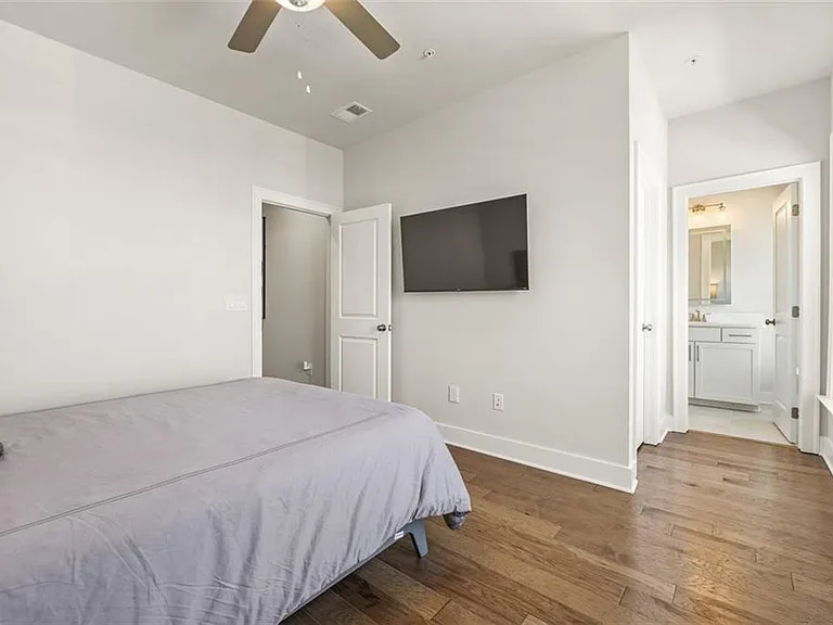 2145 Burnside Dr NW — Photo 34