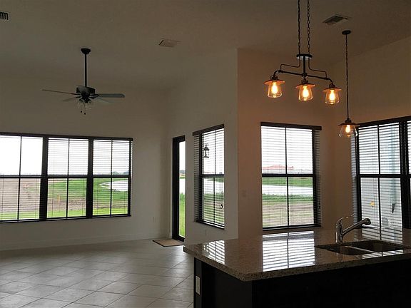 5th image of 5054 Salerno St