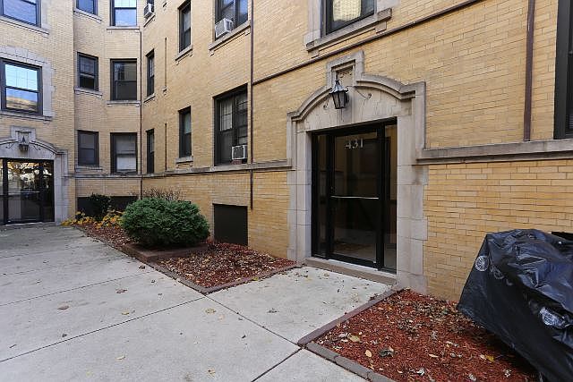 1st image of 431 W Belden Ave APT C304
