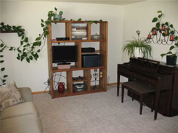 3rd image of 904 N 18th St