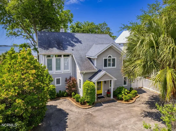 5009 Holly Lane, Morehead City, NC 28557