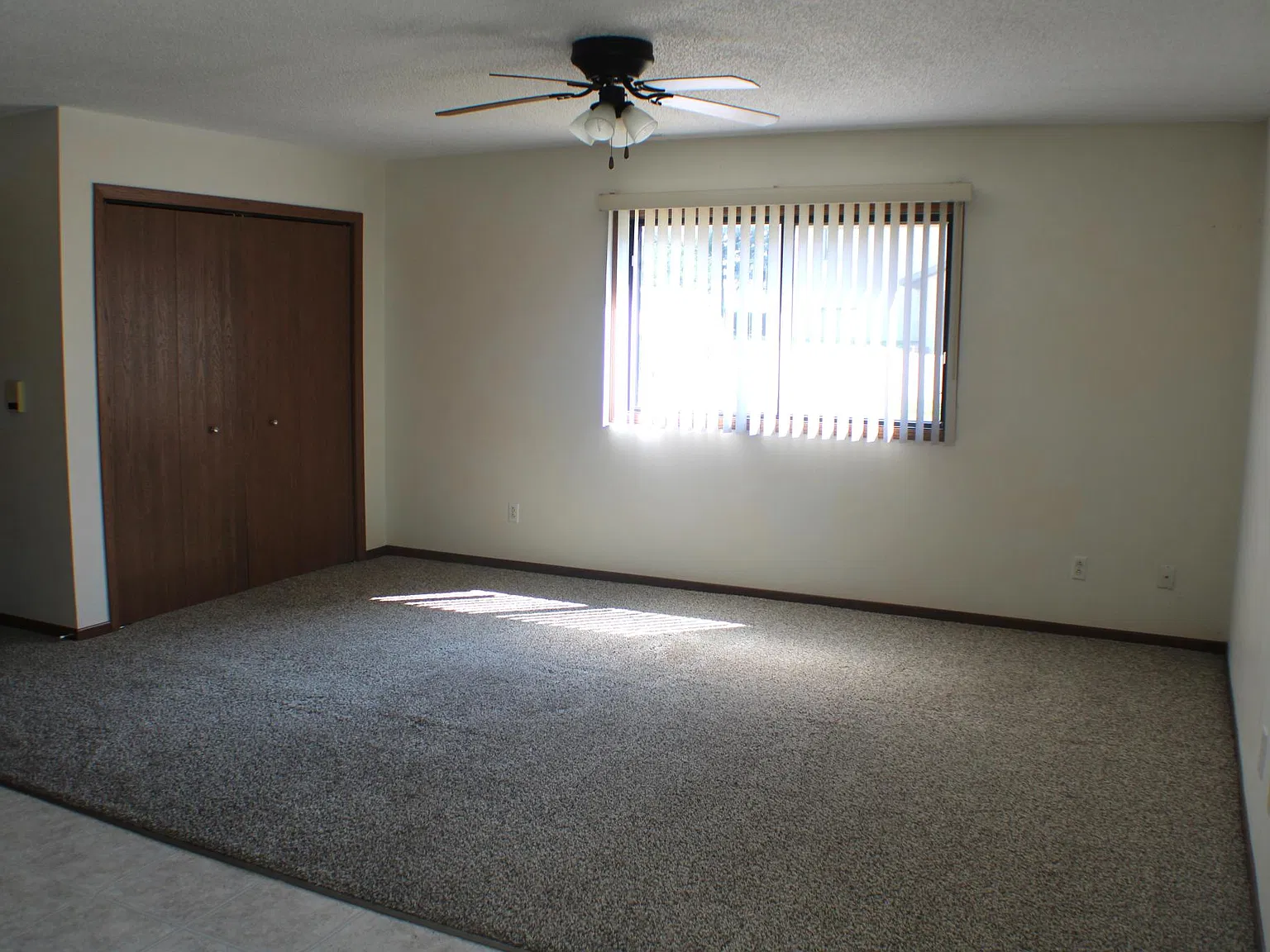 2 bed, 784 sqft, $870 — Photo 2