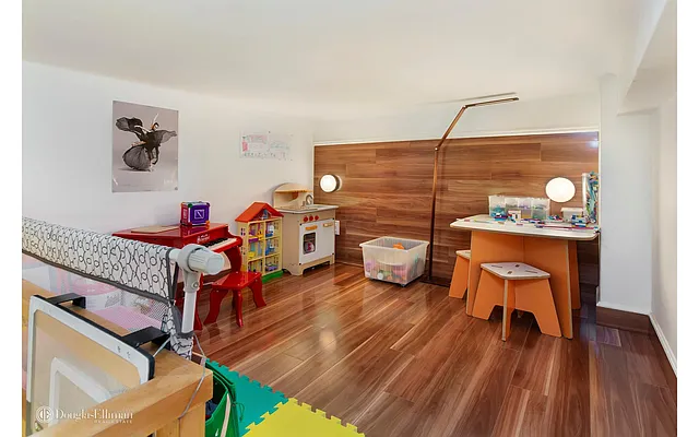 Rented by Douglas Elliman | media 5