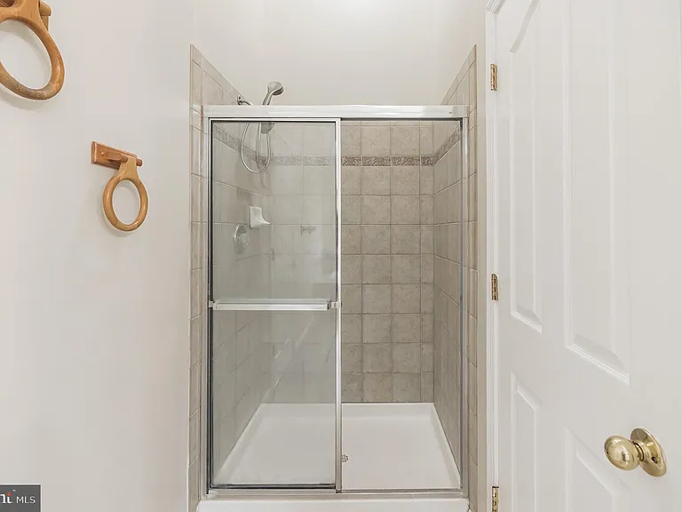 11715 Gunners Dr — Photo 23