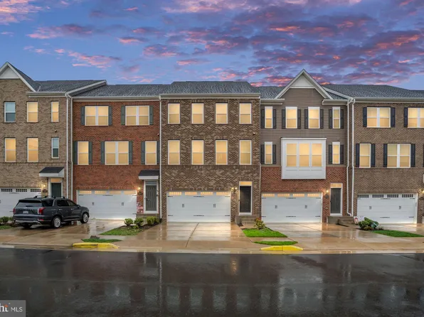 7833 Cove Point Dr, Manassas, VA 20109