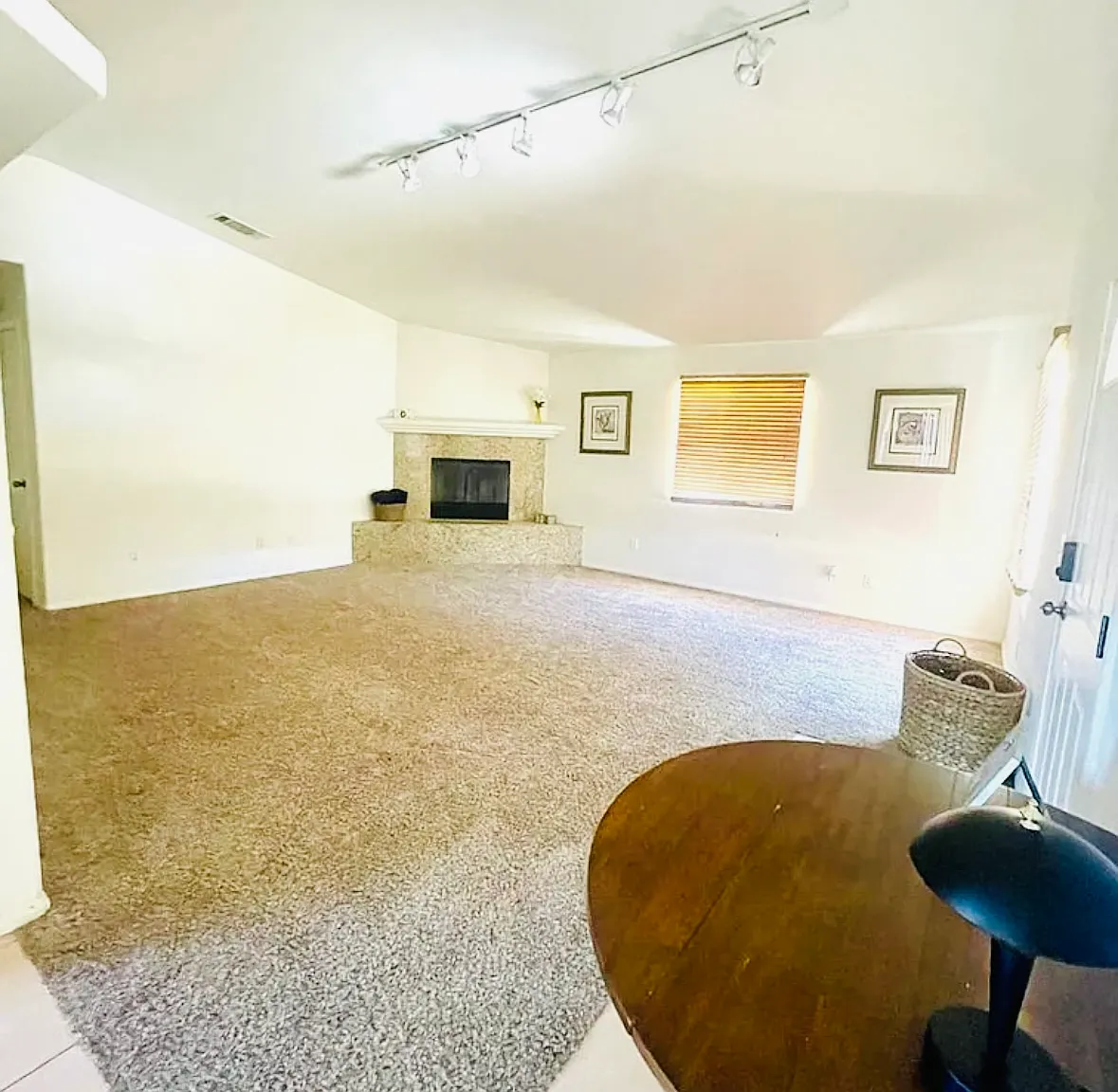 3 bed, 1490 sqft, $2,150 — Photo 3