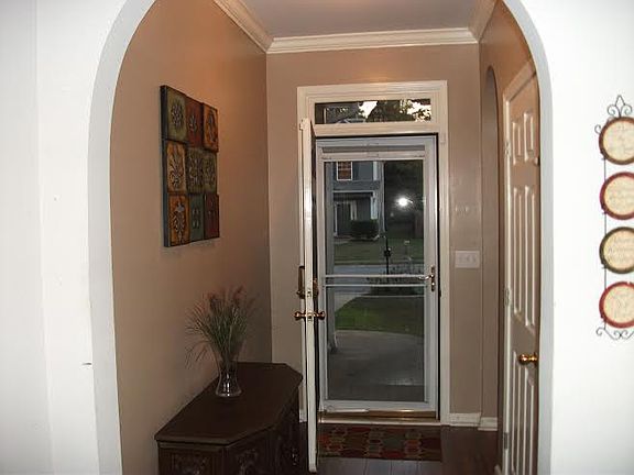 3rd image of 1705 Amberley Woods Pl