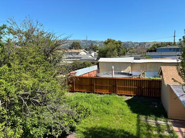 1639 82nd Ave APT 4, Oakland, CA 94621