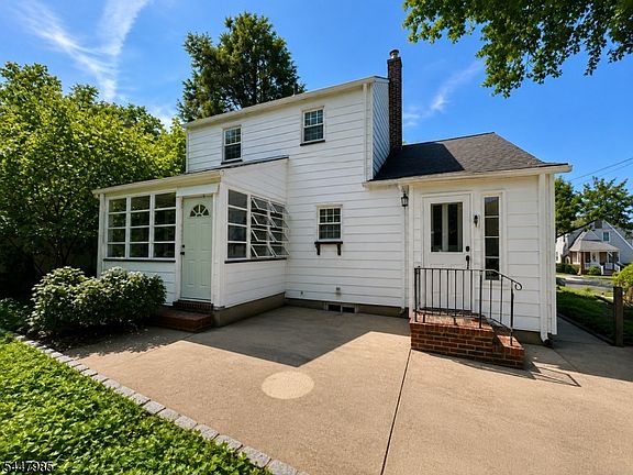 3rd image of 1129 Caldwell Ave