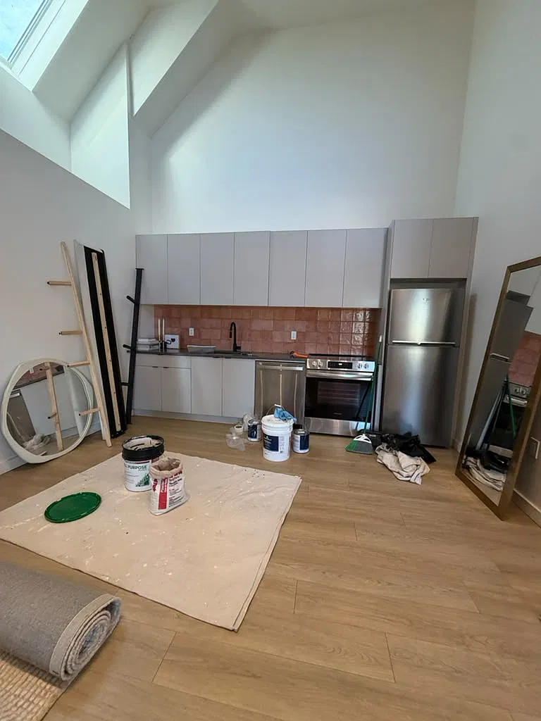 2 bed, 800 sqft, $4,900 — Photo 1