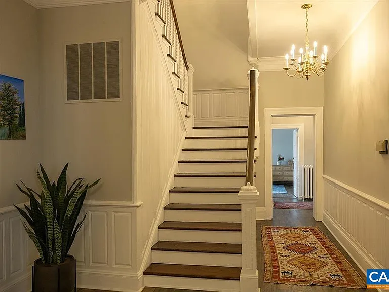 409 Park St — Photo 31
