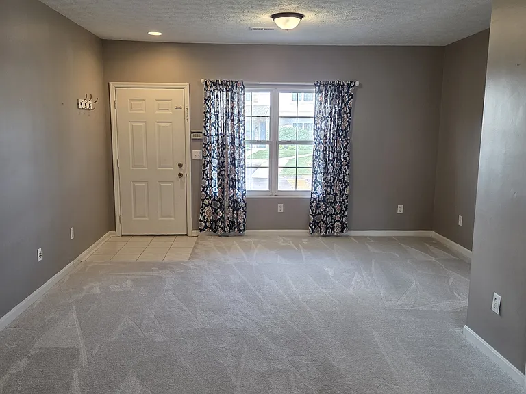 2405 Tarpon Bay Dr — Photo 2