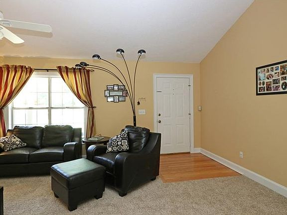 4th image of 506 Rose Creek Trce