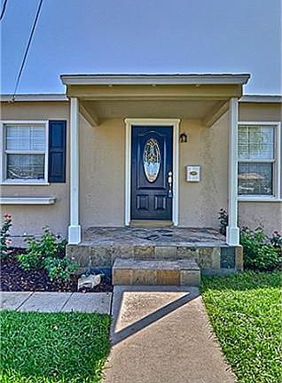5th image of 16910 La Salle Ave