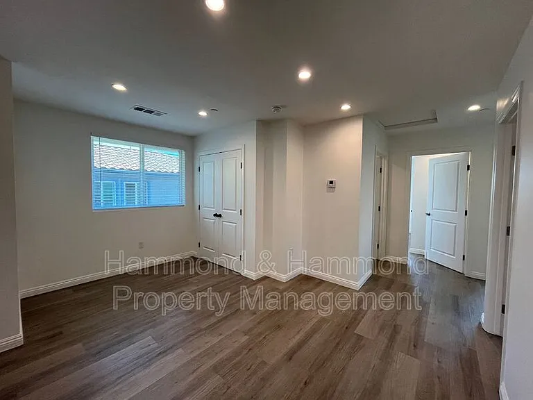 12680 Bradley Ave #9 — Photo 17