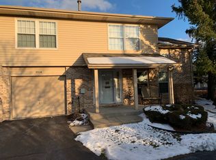9358 Meadowview Dr, Orland Hills, IL 60487