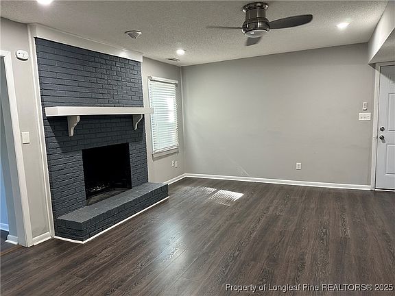 4th image of 5921 Lake Terrace Ct