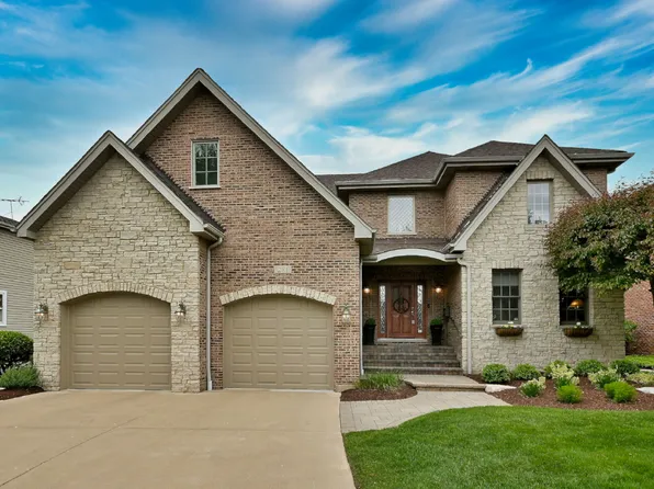 281 E Vallette St, Elmhurst, IL 60126