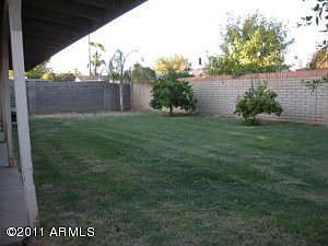 3rd image of 1336 N Beverly Cir