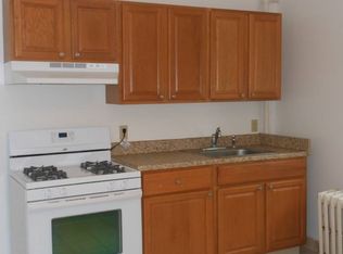 25 Cameron Rd #B, Willow Grove, PA 19090