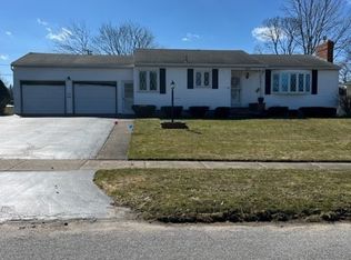 165 Kings Ln, Rochester, NY 14617