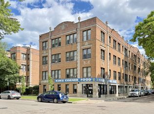 1369 W Estes Ave #J-2, Chicago, IL 60626