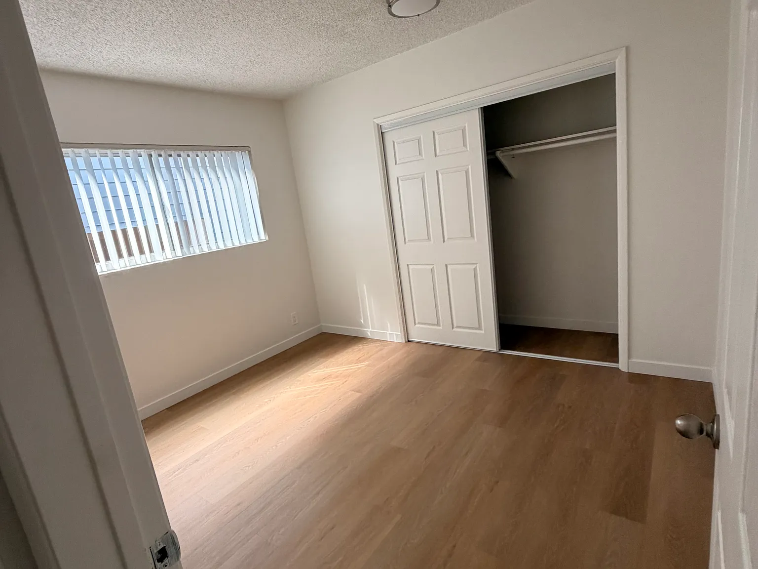 2 bed, 725 sqft, $3,250 — Photo 4