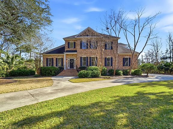 3rd image of 3331 Cottonfield Dr