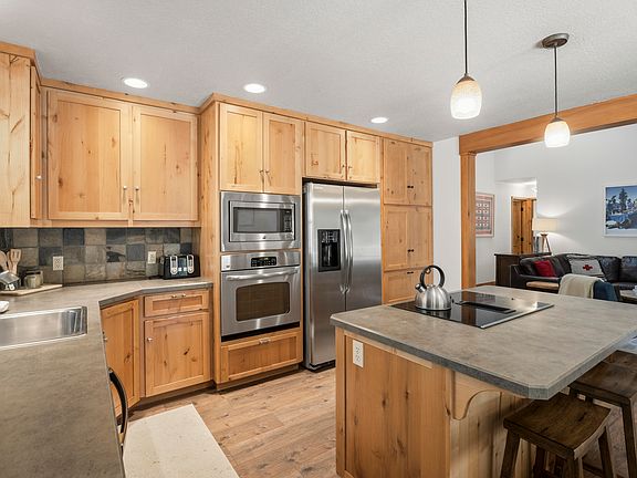 4th image of 57545 Lark Ln #11