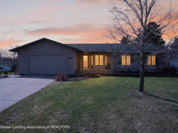 11723 W Andre Dr, Grand Ledge, MI 48837