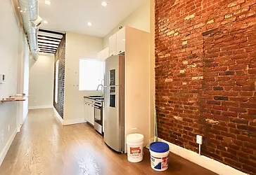 Rented by MADEHOME