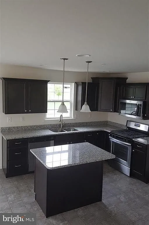 5115 Winthrop Avenue — Photo 2