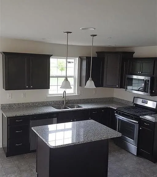 5115 Winthrop Ave — Photo 2