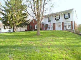 11 Buckeye Ln, New Richmond, OH 45157