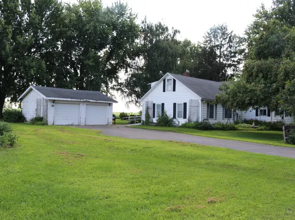 1375 100th Ave, Roberts, WI 54023