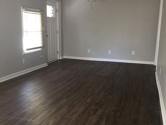 2nd image of 444 Speigle St