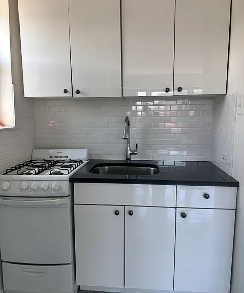 109-15 37th Ave #1C — Photo 3