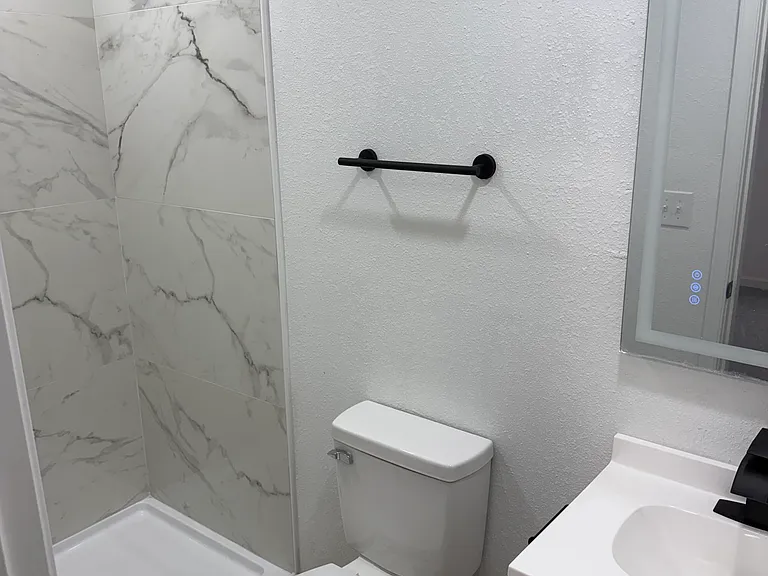 1440 Lasalle Ave — Photo 13