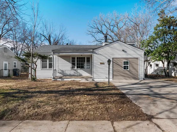 2313 S Volutsia Ave, Wichita, KS 67211