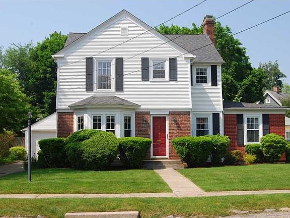 3rd image of 316 Greenwood Ave